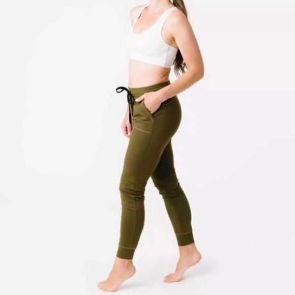Zyia‎ Active Unwind Olive Green Jogger - Picture 3 of 10